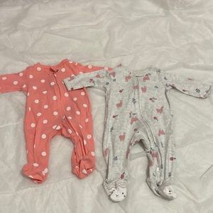 Set of 2 Carter’s Pajamas
